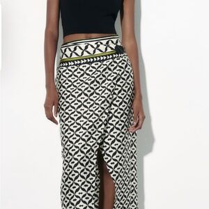 Zara brand new skirt